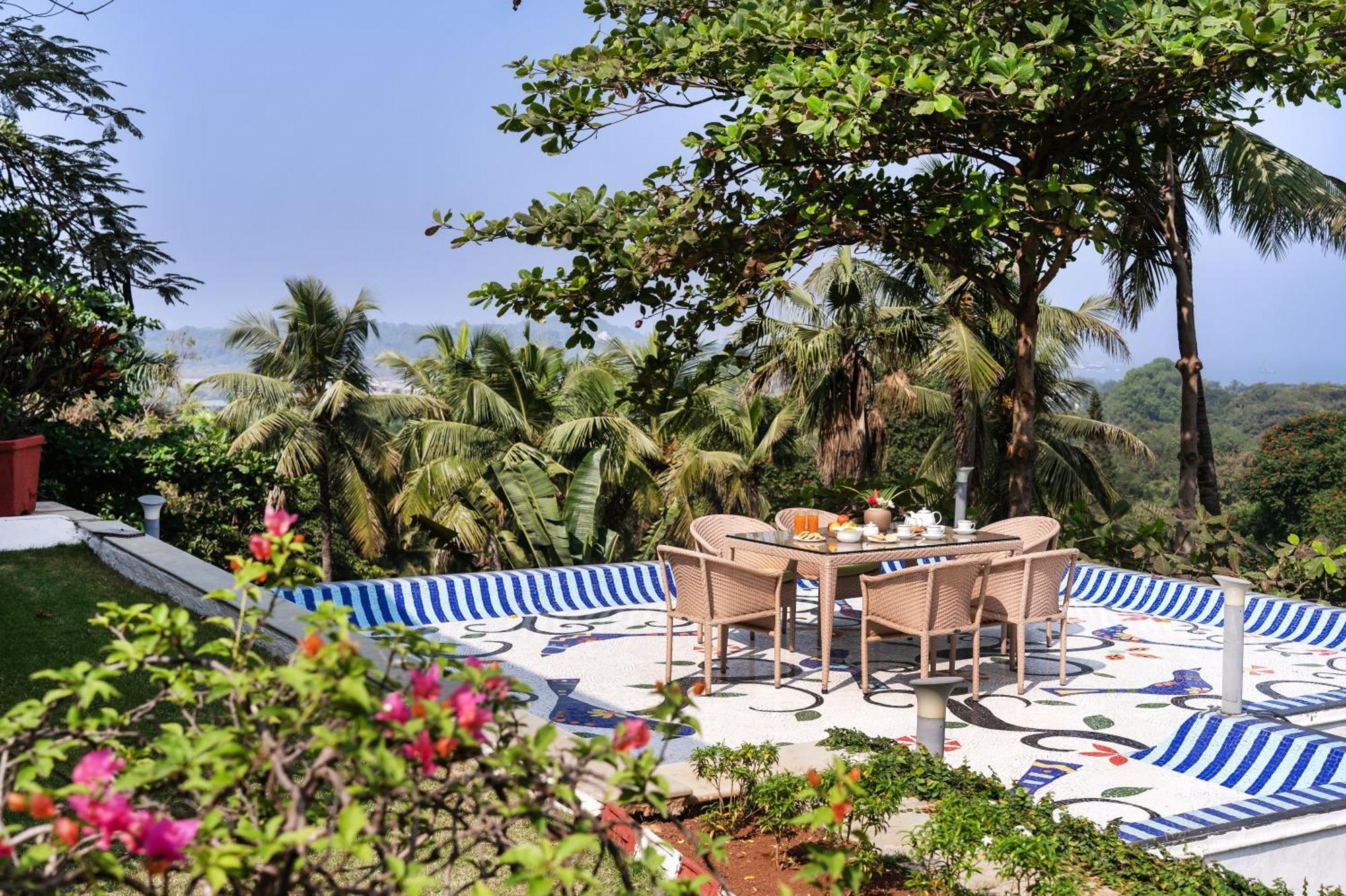 Saffronstays Pride Rock Mandve Exterior foto
