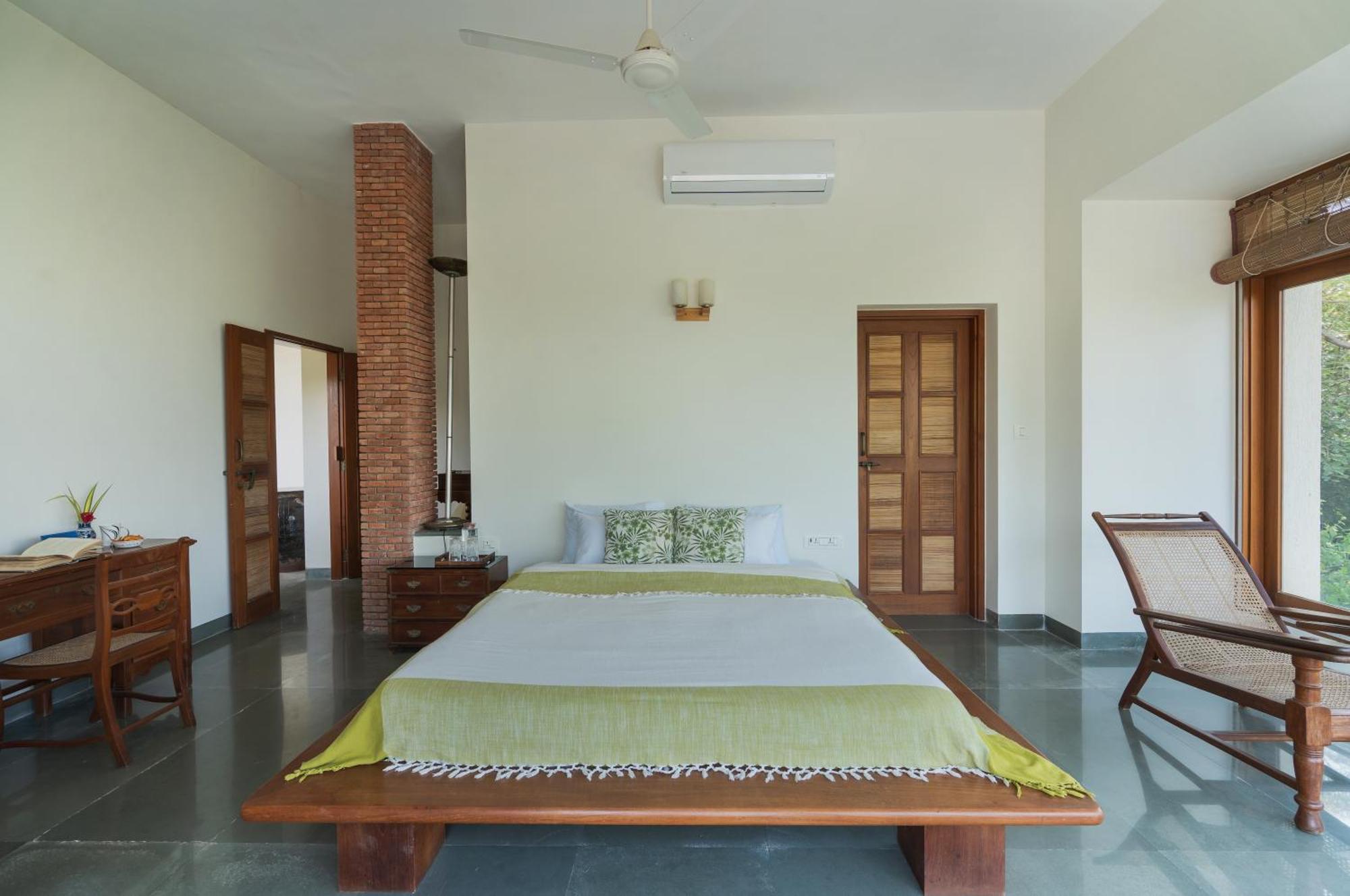 Saffronstays Pride Rock Mandve Exterior foto
