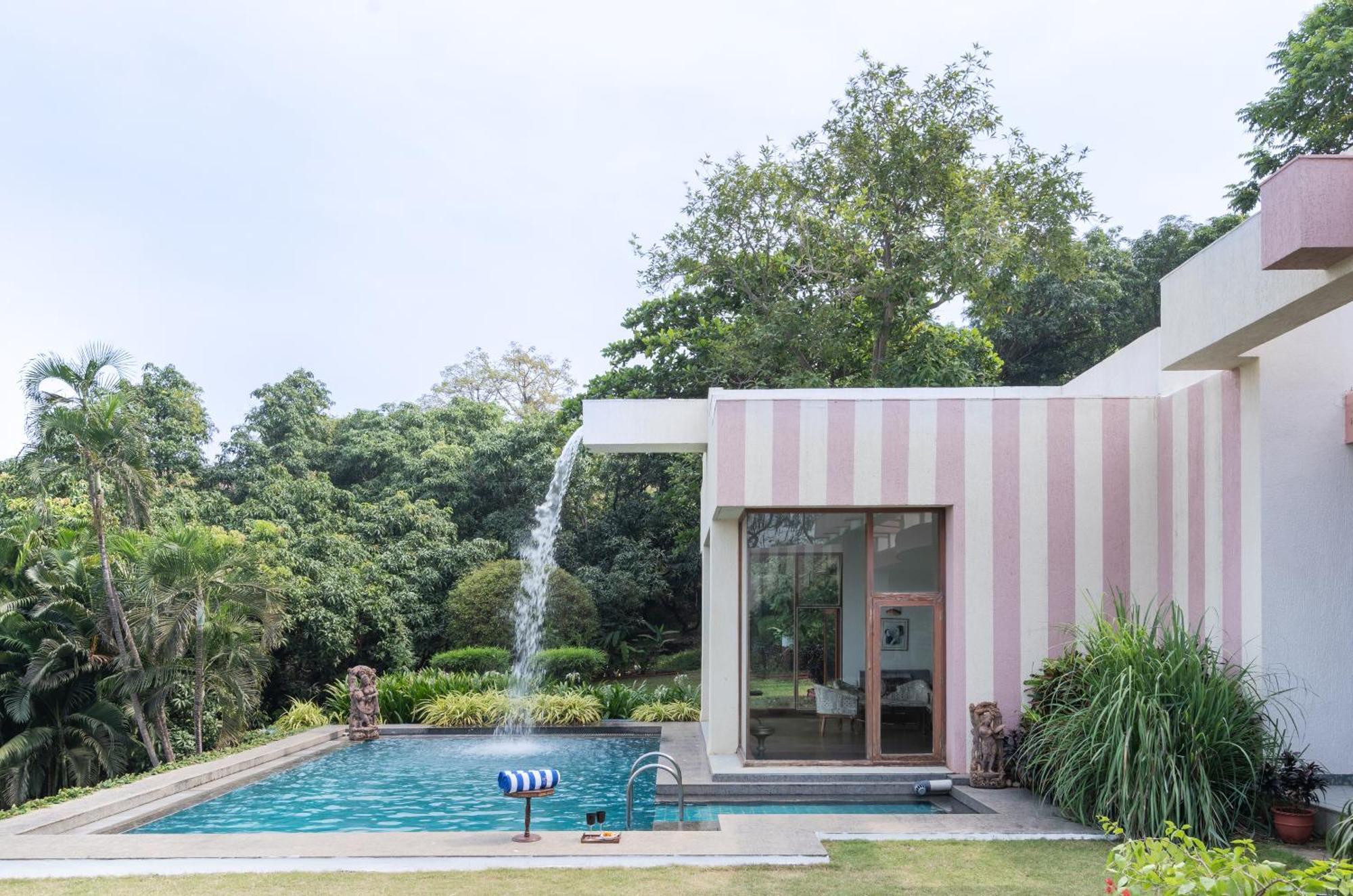 Saffronstays Pride Rock Mandve Exterior foto